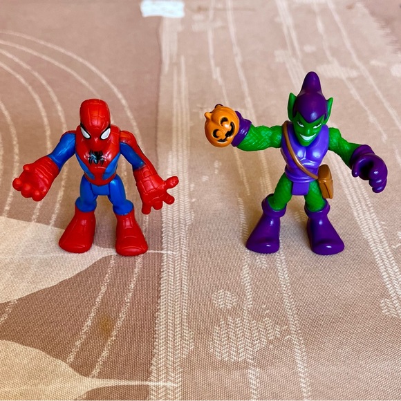 Playskool Marvel Super Heroes Adventures Spider-Man & Goblin 2.5” Figure - Picture 1 of 7